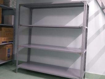 Kệ sắt V lỗ thanh lý hàng mới đến 99% với giá cực ưu đãi