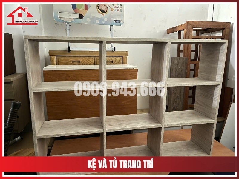 Kệ và tủ trang trí