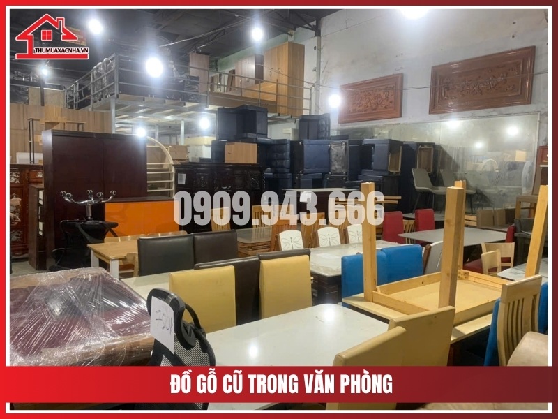 Đồ gỗ cũ trong văn phòng – Thủ Đức